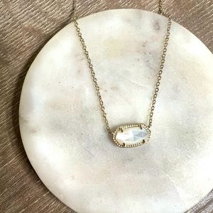 Kendra Scott Elisa Pendant | mother of pearl